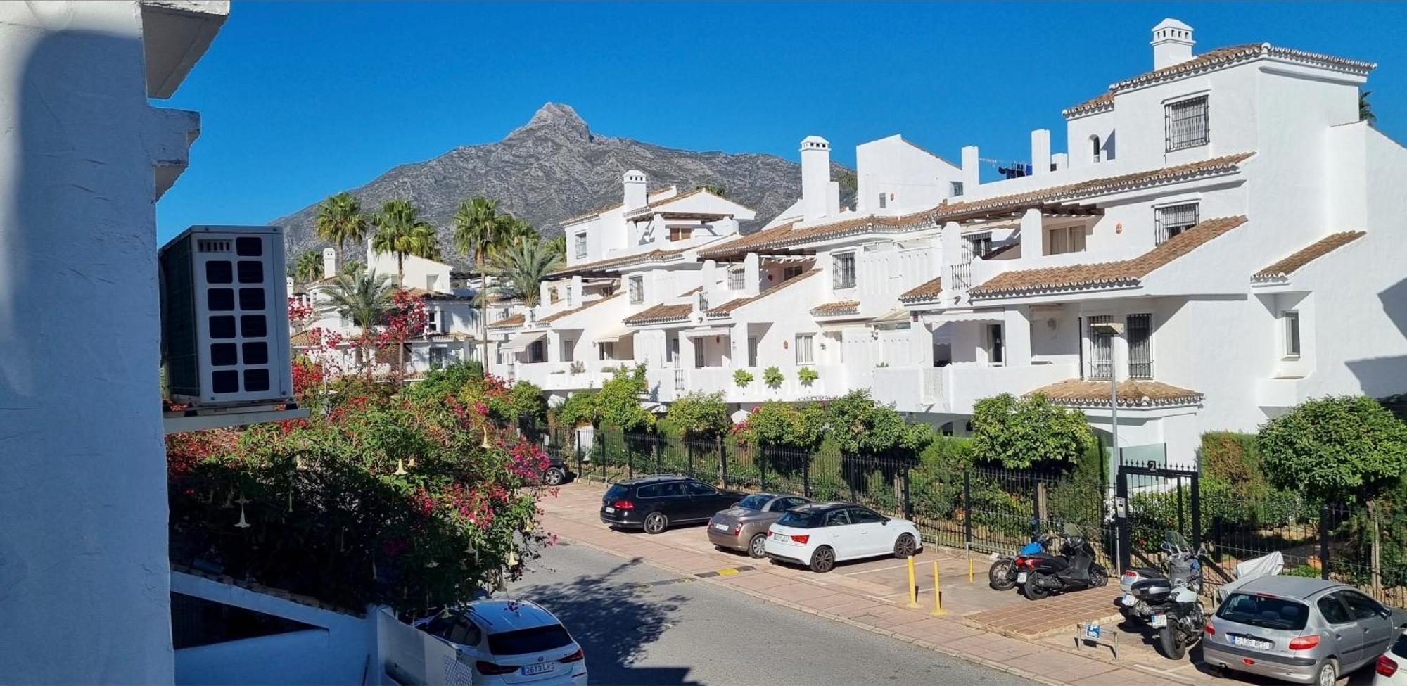 Willa 4 Bed House With Pool Walk To Puerto Banus Fast Internet Marbella Zewnętrze zdjęcie